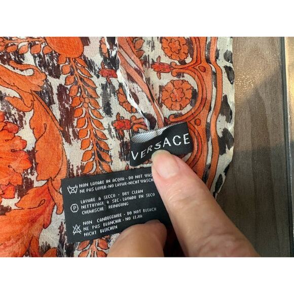VERSACE Animal Print Design Sheer Silk Scarf Italy Barocco-Italy - Picture 10 of 12